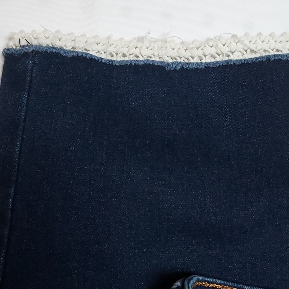 Levis Women's Blue Jeans Sz 14 - Picture 3 of 9